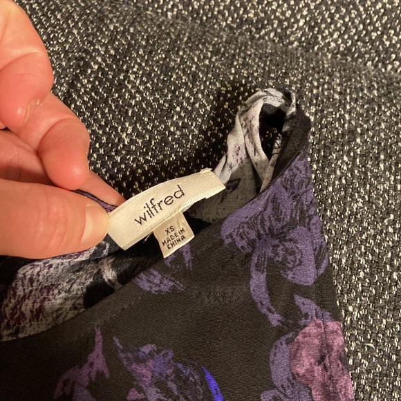 Aritzia dressy tank top - Picture 2 of 2